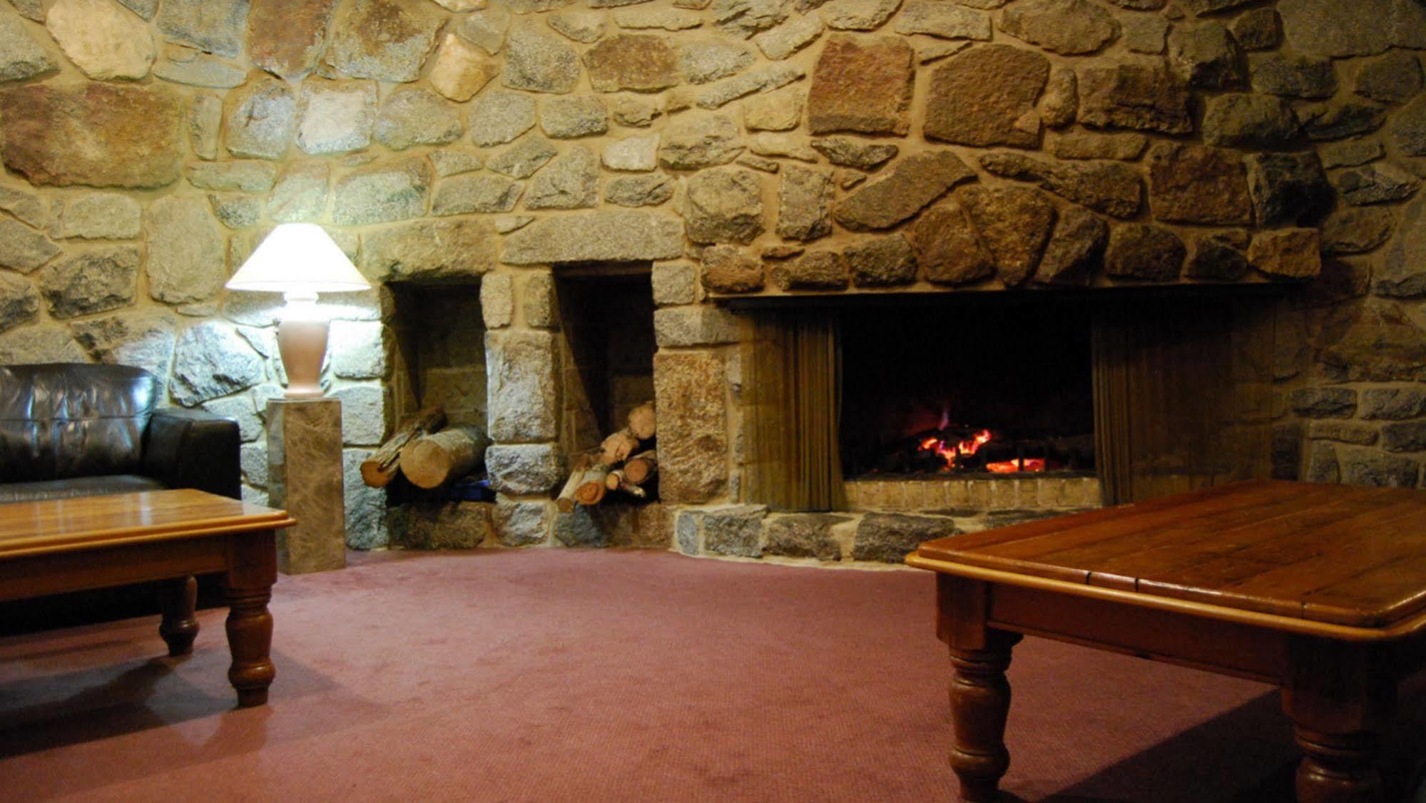 Perisher Manor Hotel Perisher Valley Exterior photo